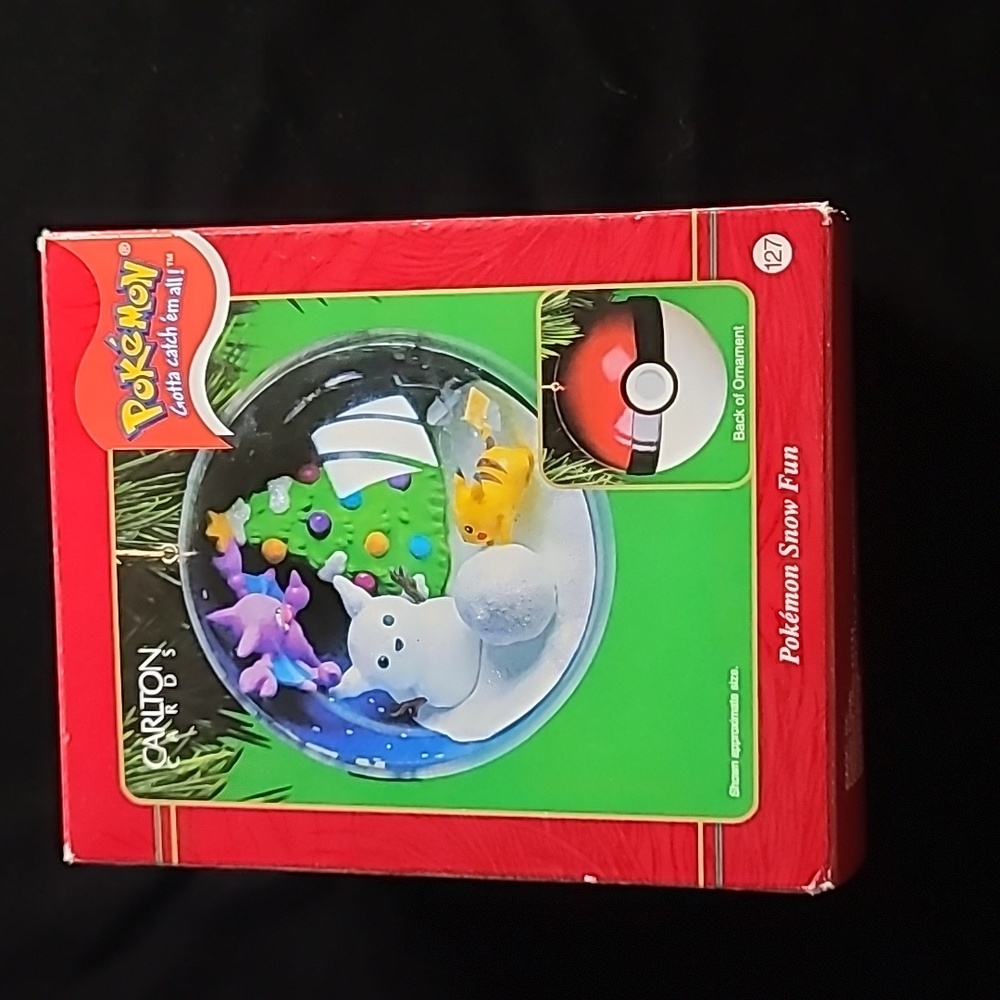 Carlton Cards Heirloom Collection Pokémon Snow Fun Vintage 2001‎